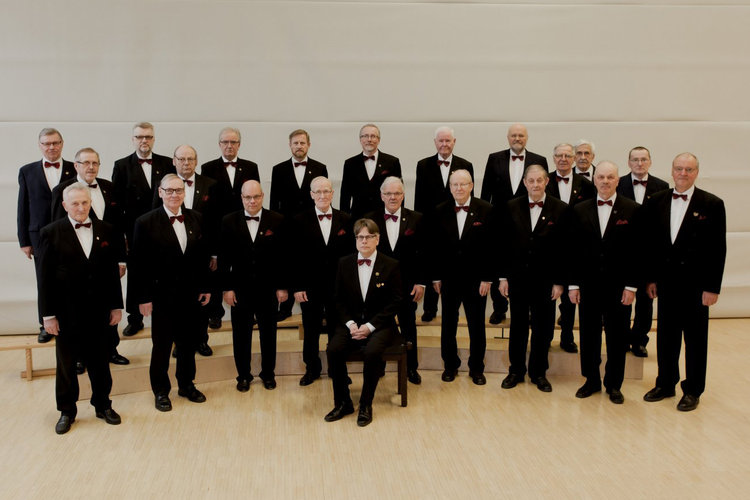 Suomi 100 -konsertti: Tikkakosken Mieslaulajat ja Mieskuoro Vaajan Laulu Suomi 100 -konsertti: Tikkakosken Mieslaulajat ja Mieskuoro Vaajan Laulu