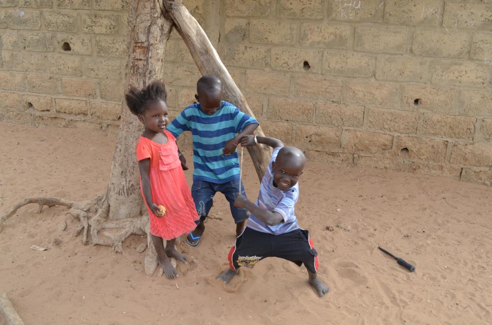 Senegalilaisia lapsia