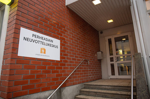 Perheasiain neuvottelukeskus Perheasiain neuvottelukeskus