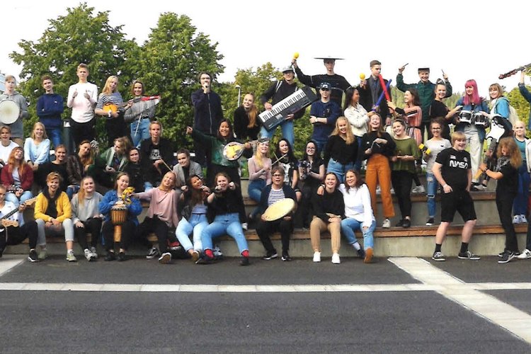 Schildtin lukion musiikkilinjan joulukonsertti Schildtin lukion musiikkilinjan joulukonsertti